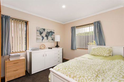 Photo of property in 14 Sawyers Arms Road, Northcote, Christchurch, 8052