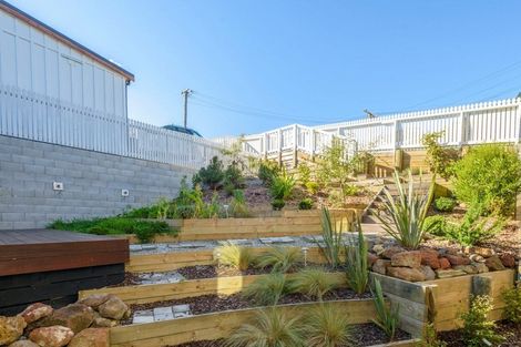 Photo of property in 69 Oxford Street, Lyttelton, 8082