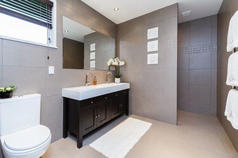 Photo of property in 28 Newcastle Street, Hokowhitu, Palmerston North, 4410