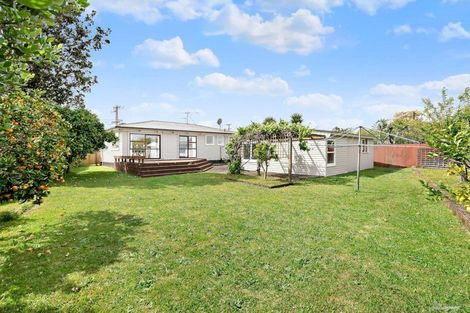 Photo of property in 32 Resolute Way, Papakura, 2110