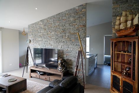 Photo of property in 9 Admiralty Drive, Haruru, 0204