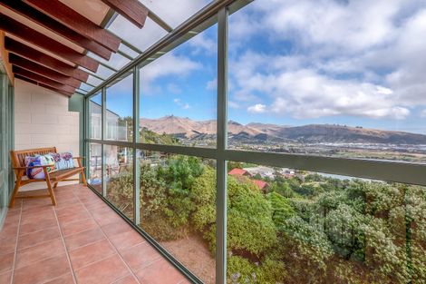 Photo of property in 76 Cannon Hill Crescent, Mount Pleasant, Christchurch, 8081