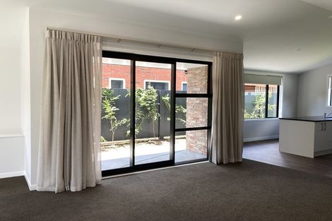 Photo of property in 6 Taylor Street, Cambridge, 3434