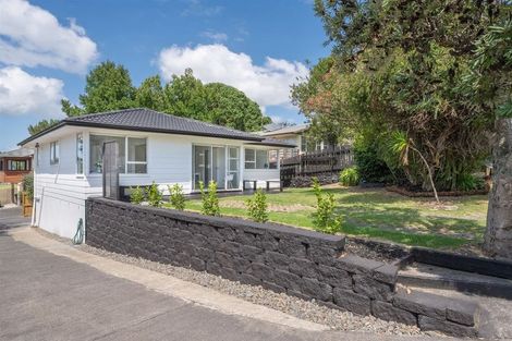 Photo of property in 9 Juniper Road, Sunnynook, Auckland, 0620