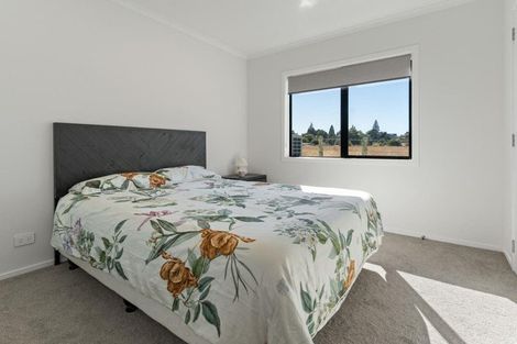 Photo of property in 21 Coralie Place, Lansdowne, Masterton, 5810