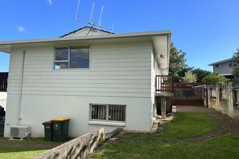 Photo of property in 2/28 Leaver Place, Weymouth, Auckland, 2103