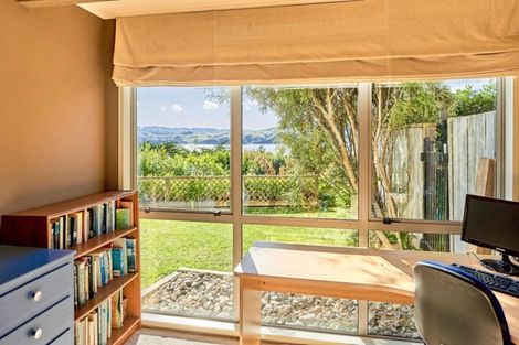 Photo of property in 3 Luff Place, Whitby, Porirua, 5024