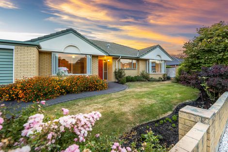 Photo of property in 1/15 Showgate Avenue, Sockburn, Christchurch, 8042