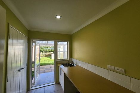 Photo of property in 84 Kidd Road, Waiuku, 2682