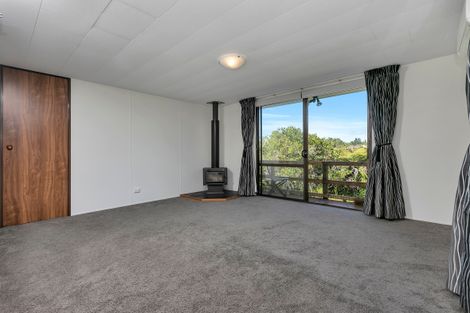 Photo of property in 2/109 Oreil Avenue, West Harbour, Auckland, 0618