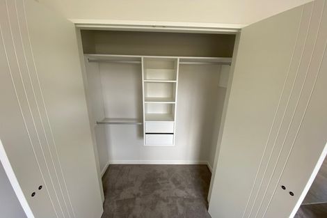 Photo of property in 18 Gilbransen Road, Kumeu, 0810