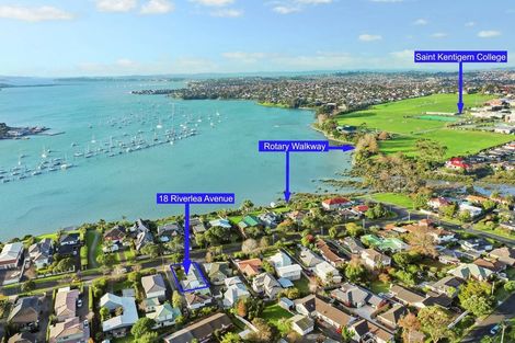 Photo of property in 18 Riverlea Avenue, Pakuranga, Auckland, 2010