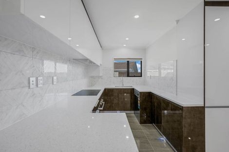 Photo of property in 25c Leaver Place, Weymouth, Auckland, 2103