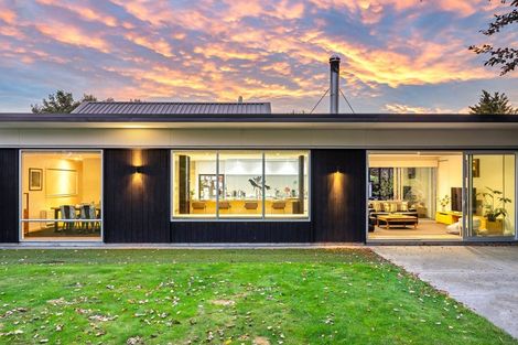 Photo of property in 1/10 Chevron Place, Ilam, Christchurch, 8041