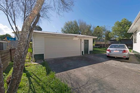 Photo of property in 3 Glucina Place, Glen Eden, Auckland, 0602