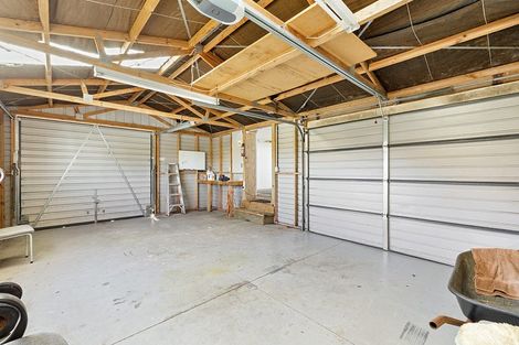 Photo of property in 194 Mangorei Road, Merrilands, New Plymouth, 4312