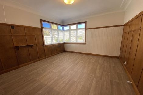 Photo of property in 36 Rangatira Road, Birkenhead, Auckland, 0626