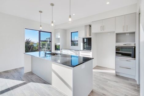 Photo of property in 24 Dame Nganeko Drive, Glenbrook, 2681