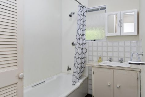 Photo of property in 64a Esk Street, Parkvale, Tauranga, 3112