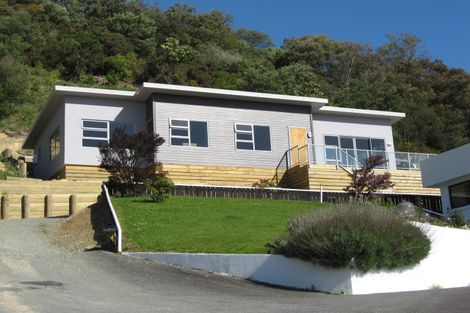 Photo of property in 7 Collins Place, Picton, 7220