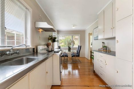 Photo of property in 133 Vodanovich Road, Te Atatu South, Auckland, 0610