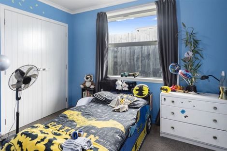 Photo of property in 64 Butterworth Crescent, Papamoa Beach, Papamoa, 3118