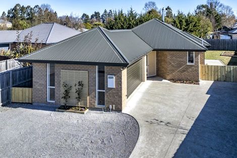 Photo of property in 144d High Street, Oxford, 7430