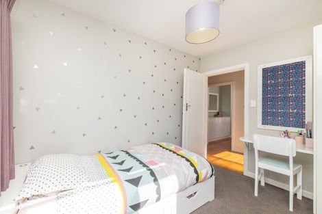 Photo of property in 19 Wilton Crescent, Bishopdale, Christchurch, 8053