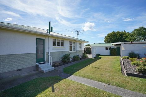 Photo of property in 5 Ron Place, Bishopdale, Christchurch, 8051