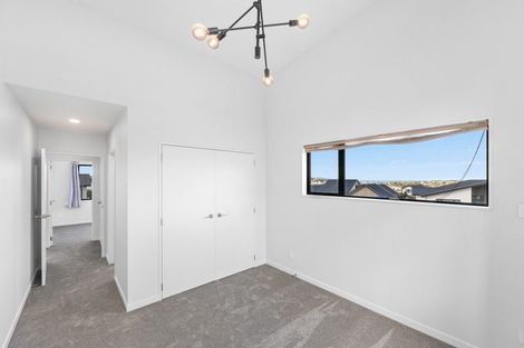 Photo of property in 2 Lords Way, Silverdale, 0932