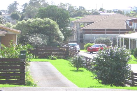 Photo of property in 47b Bay Street, Red Beach, 0932