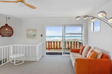 Photo of property in 97 Blue Pacific Parade, Riversdale Beach, Masterton, 5872