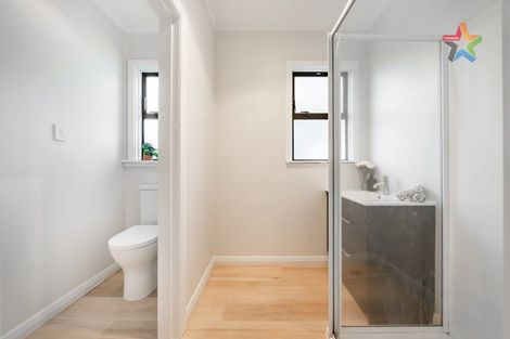 Photo of property in 15 Heretaunga Square, Silverstream, Upper Hutt, 5019