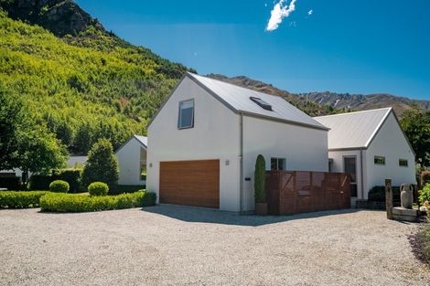 Photo of property in Butel Park, 22 Essex Avenue, Arrowtown, 9302