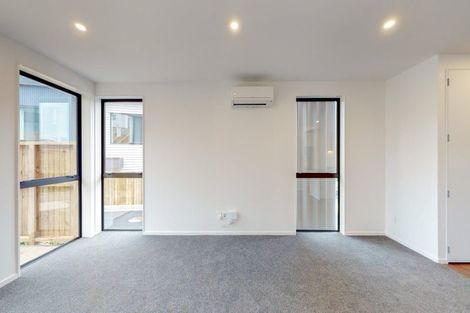 Photo of property in 7/62 Spenmoor Street, Newlands, Wellington, 6037