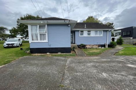Photo of property in 64 Arimu Road, Papakura, 2110