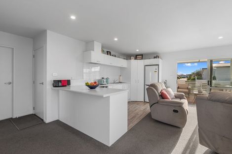 Photo of property in 11 Kamahi Crescent, Papamoa Beach, Papamoa, 3118