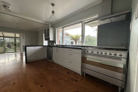 Photo of property in 2 Sunny Bay Road, Matua, Tauranga, 3110