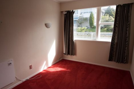 Photo of property in 12 Maple Grove, Kingston, Wellington, 6021