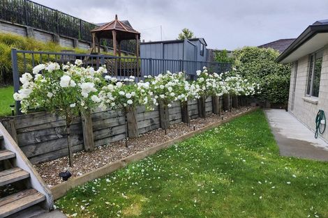 Photo of property in 9 Puhirake Crescent, Pyes Pa, Tauranga, 3112