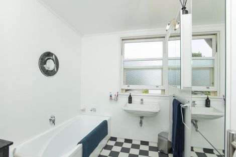 Photo of property in 22 Oak Street, Mangapapa, Gisborne, 4010