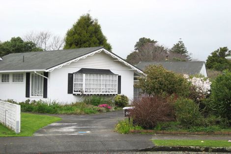 Photo of property in 57a Karaka Crescent, Levin, 5510