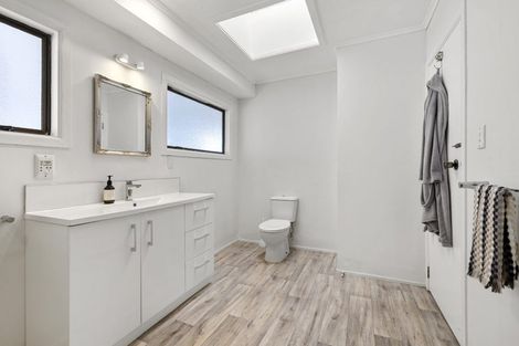 Photo of property in 6 Uenuku Avenue, Raglan, 3225