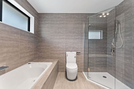 Photo of property in 1 Parkview Drive, Gulf Harbour, Whangaparaoa, 0930