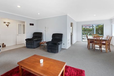 Photo of property in 11 Chatsfield Place, Te Kamo, Whangarei, 0112