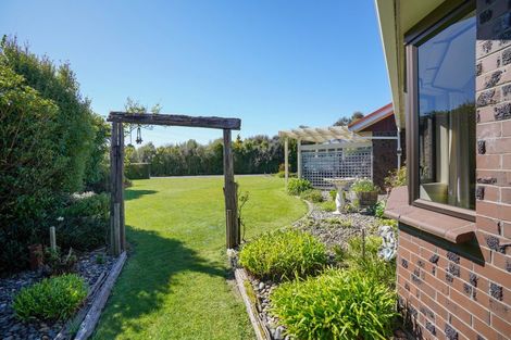Photo of property in 211 Dunns Road, Otatara, Invercargill, 9879
