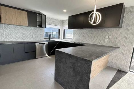 Photo of property in 110 Clovelly Road, Bucklands Beach, Auckland, 2012