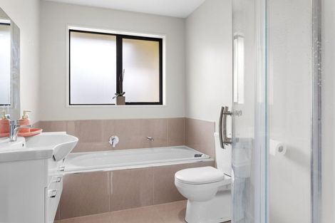 Photo of property in 77 Sutherland Drive, Kaiapoi, 7630