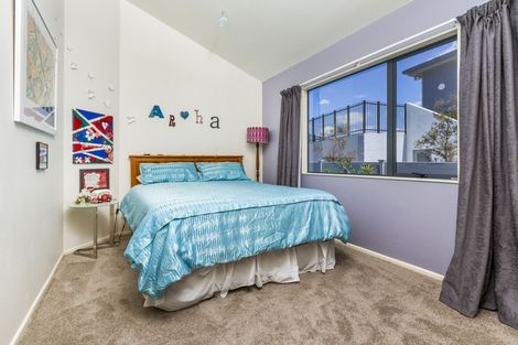 Photo of property in 2/982 East Coast Road, Northcross, Auckland, 0632