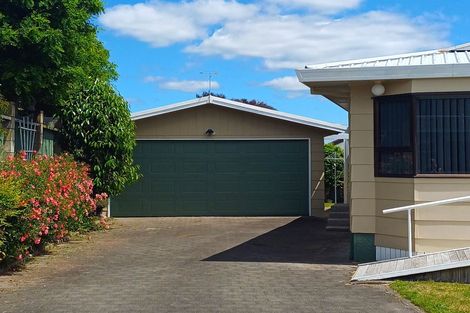 Photo of property in 1 Battersea Place, Richmond Heights, Taupo, 3330
